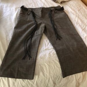 Capri slacks brownish